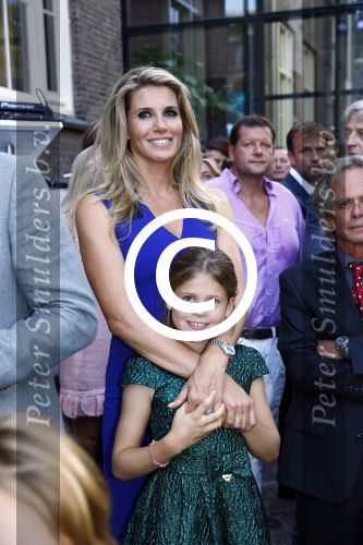 Amsterdam 5 september 2013
Opening nieuwe eyeworks pand met Reinout en Danielle Oerlemans (met kinderen) en burgemeester Eberhard v d Laan