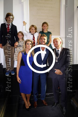 Amsterdam 5 september 2013
Opening nieuwe eyeworks pand met Reinout en Danielle Oerlemans (met kinderen) en burgemeester Eberhard v d Laan