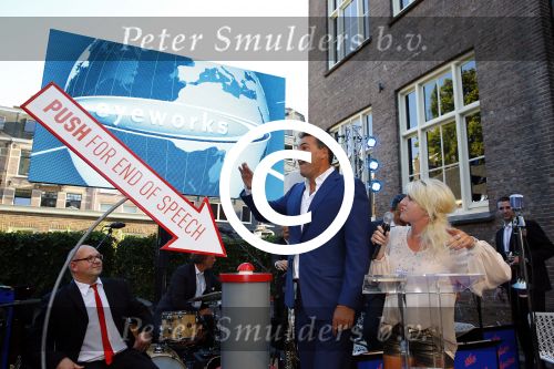 Amsterdam 5 september 2013
Opening nieuwe eyeworks pand met Reinout en Danielle Oerlemans (met kinderen) en burgemeester Eberhard v d Laan