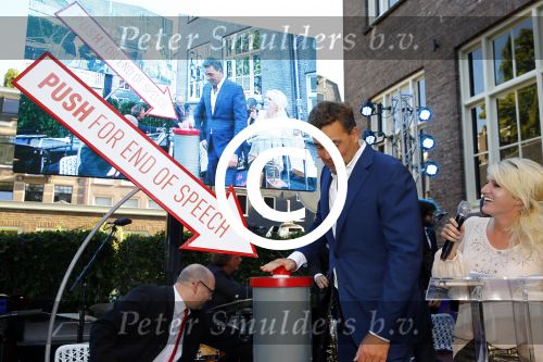 Amsterdam 5 september 2013
Opening nieuwe eyeworks pand met Reinout en Danielle Oerlemans (met kinderen) en burgemeester Eberhard v d Laan