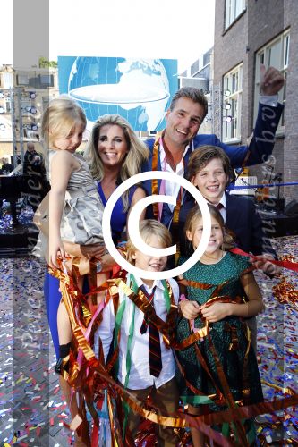 Amsterdam 5 september 2013
Opening nieuwe eyeworks pand met Reinout en Danielle Oerlemans (met kinderen) en burgemeester Eberhard v d Laan