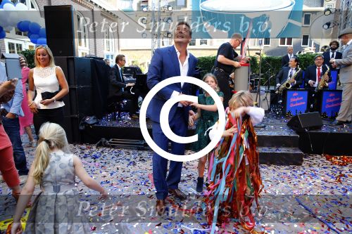 Amsterdam 5 september 2013
Opening nieuwe eyeworks pand met Reinout en Danielle Oerlemans (met kinderen) en burgemeester Eberhard v d Laan