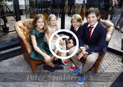 Amsterdam 5 september 2013
Opening nieuwe eyeworks pand met Reinout en Danielle Oerlemans (met kinderen) en burgemeester Eberhard v d Laan