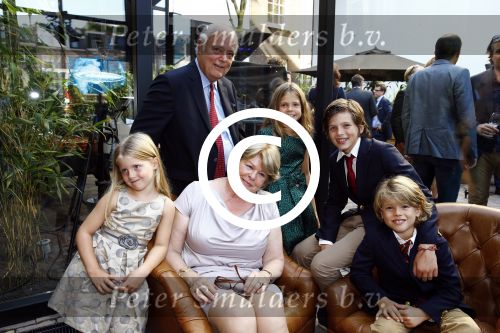Amsterdam 5 september 2013
Opening nieuwe eyeworks pand met Reinout en Danielle Oerlemans (met kinderen) en burgemeester Eberhard v d Laan