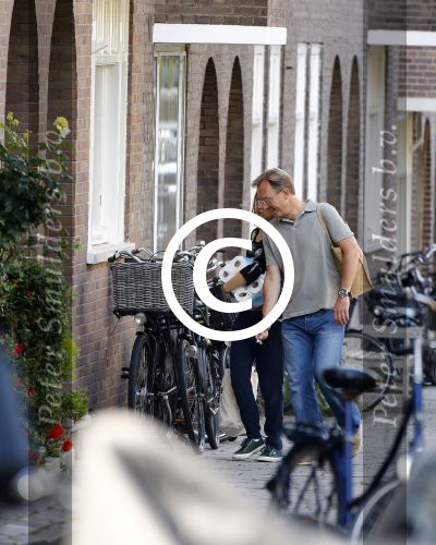 Amsterdam 18 augustus 2013
Rick Nieman met zijn dochter Camilla boodschappen aan het doen.
Peter Smulders bv