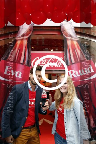 Amsterdam 14 augustus 2013
Ruud Feltkamp opent the concept store van Coca cola op de kalverstraat. Ben Saunders is ook aanwezig.
Peter Smulders bv