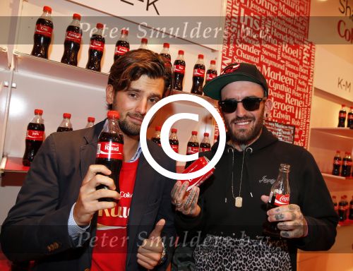 Amsterdam 14 augustus 2013
Ruud Feltkamp opent the concept store van Coca cola op de kalverstraat. Ben Saunders is ook aanwezig.
Peter Smulders bv