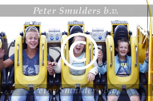 Hoorn 15 augustus 2013
Sonja Bakker met Jan Reus en alle kinderen op de kermis in Hoorn. Ook baby Bram is erbij.
Peter Smulders bv