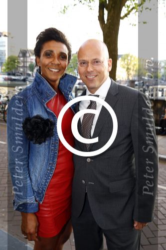 Amsterdam 3 september 2013
Premiere Stiletto in Carre.
Sophia Wezer met man