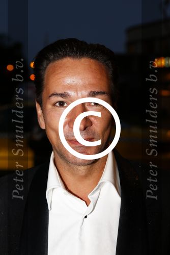 Scheveningen 9 september 2013
Premiere Smoorverliefd in het circustheater.
Spiros met zijn personal trainer