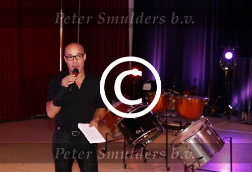 Amsterdam 21 augustus 2013
Ellen ten Damme bij repetities stiletto 2 in de focus studio\'s.Haar vriend Danny Ellinger maakt foto\'s. Stanley Burleson
Peter Smulders bv