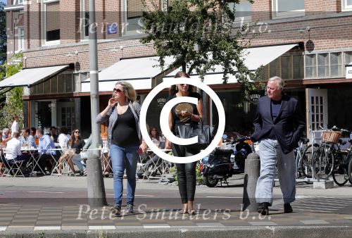 Amsterdam 14 augustus 2013
Harry Mens met zijn zwangere dochter Suze en dochter Sarah.
Peter Smulders bv