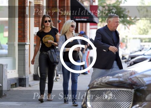 Amsterdam 14 augustus 2013
Harry Mens met zijn zwangere dochter Suze en dochter Sarah.
Peter Smulders bv