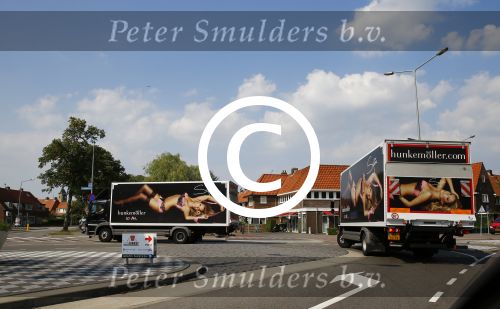 Amsterdam en Hilversum 27 augustus 2013
Vrachtwagens Hunkemoller met Sylvie v d Vaart erop.
Sylvie Meis
