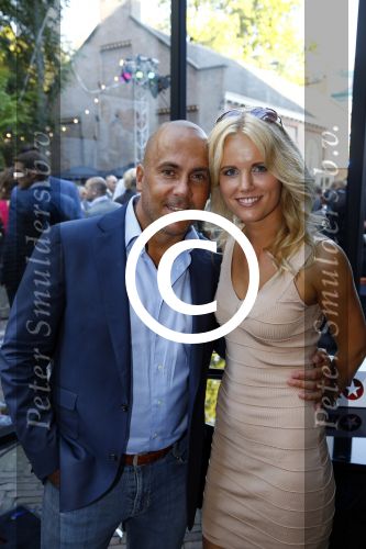 Amsterdam 5 september 2013
Opening nieuwe eyeworks pand met Reinout en Danielle Oerlemans (met kinderen) en burgemeester Eberhard v d Laan. mental Theo Nabuurs met Maaike