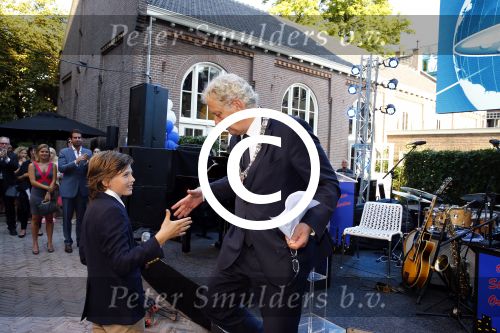 Amsterdam 5 september 2013
Opening nieuwe eyeworks pand met Reinout en Danielle Oerlemans (met kinderen) en burgemeester Eberhard v d Laan