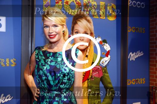 Amsterdam 2 september 2013
Premiere net 5 serie Doris in het nieuwe de la mar theater.
Tjitske Reidinga met man Vincent Croiset