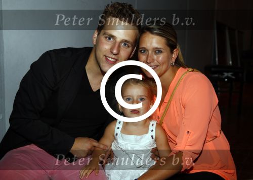 Ede 18 juni 2013
Nederland muziekland opnames in Ede. Wesley Klein met vrouw en dochter
Peter Smulders bv