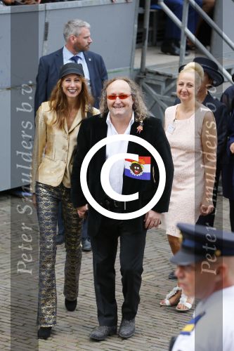 Den Haag 16 september 2014
Prinsjesdag met oa Koning Willem Alexander Koningin Maxima prinses Laurentien en prins Constantijn. Gouden Koets op het binnenhof. Dion Graus met vrouw