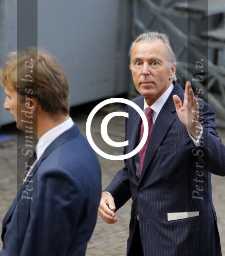 Den Haag 16 september 2014
Prinsjesdag met oa Koning Willem Alexander Koningin Maxima prinses Laurentien en prins Constantijn. Gouden Koets op het binnenhof. Elco Brinkman met zoon