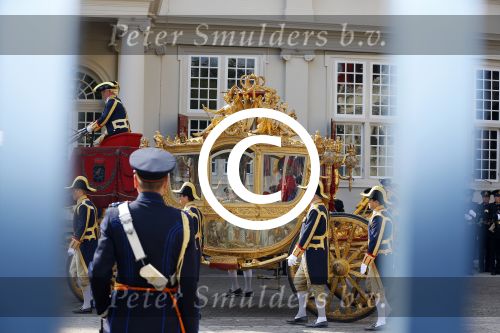 Den Haag 16 september 2014
Prinsjesdag met oa Koning Willem Alexander Koningin Maxima prinses Laurentien en prins Constantijn. Gouden Koets op het binnenhof.