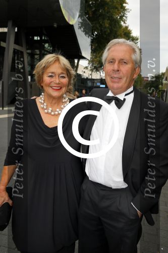 Hilversum 1 september 2014
Voetballer van het jaar verkiezing bij studio 21.
Harry Lubse met vrouw