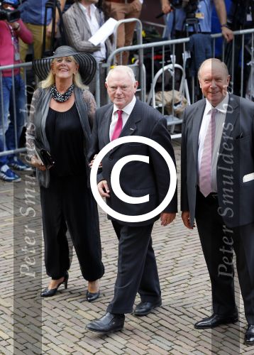 Den Haag 16 september 2014
Prinsjesdag met oa Koning Willem Alexander Koningin Maxima prinses Laurentien en prins Constantijn. Gouden Koets op het binnenhof. Jan Nagel met vrouw