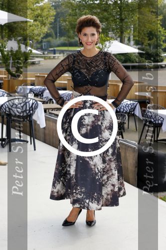Amsterdam 11 september 2014
Talkies lunch in de Oyster bar in het olympisch stadion. Kristina Bozilovic met man Tamar