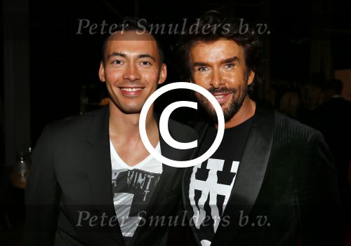 Amsterdam 15 september 2014
Modeshow Addy v d Krommenacker in het IJ theater. Mari v d Ven met een kennis