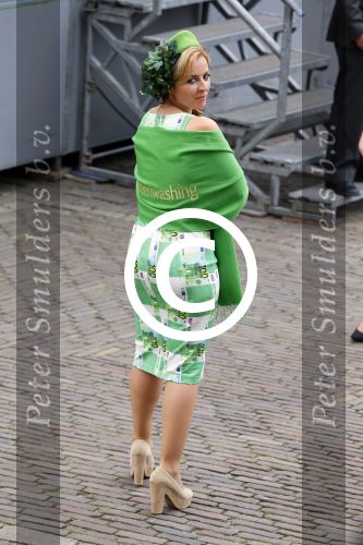 Den Haag 16 september 2014
Prinsjesdag met oa Koning Willem Alexander Koningin Maxima prinses Laurentien en prins Constantijn. Gouden Koets op het binnenhof. Marianne Thieme