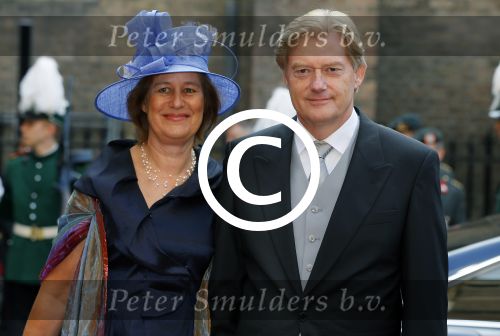 Den Haag 16 september 2014
Prinsjesdag met oa Koning Willem Alexander Koningin Maxima prinses Laurentien en prins Constantijn. Gouden Koets op het binnenhof. Martin van Rijn met vrouw