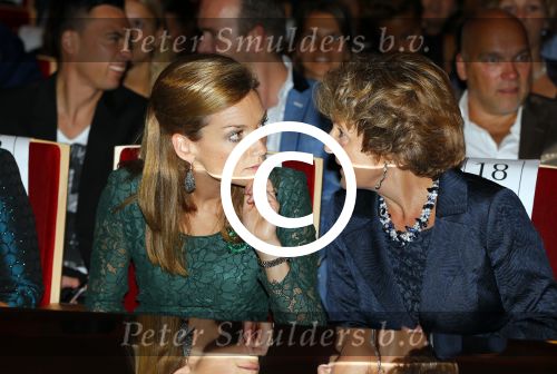 Amsterdam 15 september 2014
Modeshow Addy v d Krommenacker in het IJ theater. Prinses Margriet Prinses Margarita en prinses Aimee