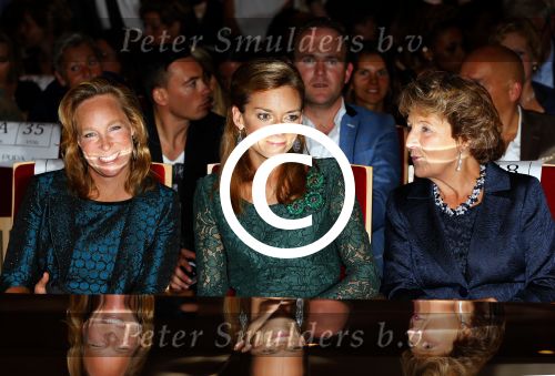 Amsterdam 15 september 2014
Modeshow Addy v d Krommenacker in het ij theater
Aanwezig oa Prinses Margriet Prinses Aimee en Prinses Margarita