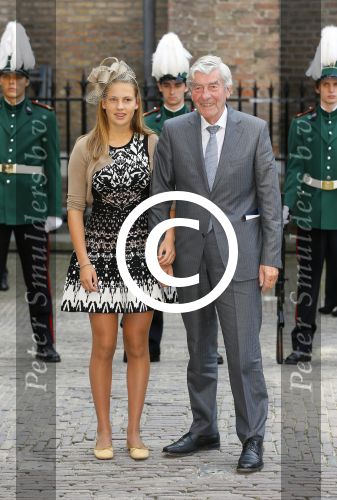 Den Haag 16 september 2014
Prinsjesdag met oa Koning Willem Alexander Koningin Maxima prinses Laurentien en prins Constantijn. Gouden Koets op het binnenhof. Ruud Lubbers met kleindochter