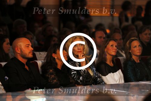 Amsterdam 15 september 2014
Modeshow Addy v d Krommenacker in het IJ theater. Jet v d Meij en Sandra Reemer