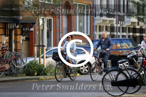Amsterdam 12 september 2014
Tom Egbers en Janke Dekker op de fiets