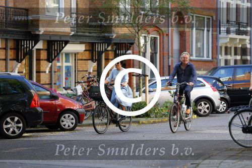 Amsterdam 12 september 2014
Tom Egbers en Janke Dekker op de fiets