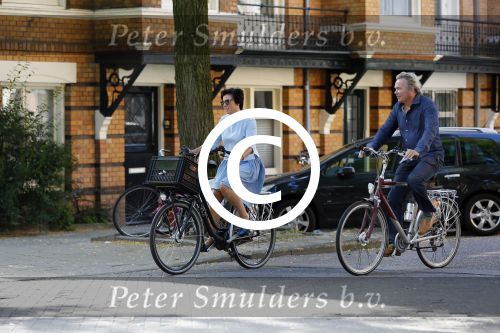 Amsterdam 12 september 2014
Tom Egbers en Janke Dekker op de fiets