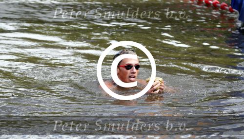 Amsterdam 6 september 2015
ALS Amsterdam City Swim in de grachten van Amsterdam met veel bekende nederlanders.