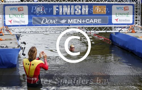 Amsterdam 6 september 2015
ALS Amsterdam City Swim in de grachten van Amsterdam met veel bekende nederlanders.
