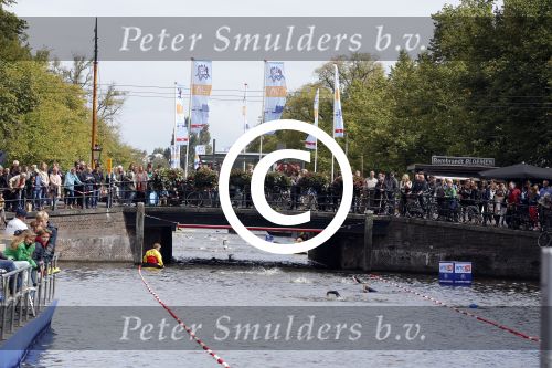 Amsterdam 6 september 2015
ALS Amsterdam City Swim in de grachten van Amsterdam met veel bekende nederlanders.