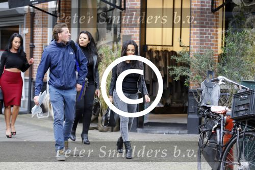 Amsterdam 3 september 2015
Amanda Balk haar zus en vriendin nemen een pilot op voor een real life soap.
Ook haar nieuwe vriend wordt gefilmd.