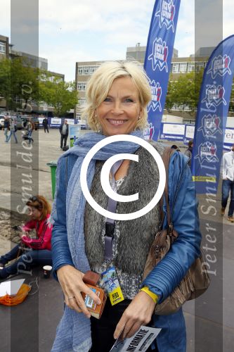 Amsterdam 6 september 2015
ALS Amsterdam City Swim in de grachten van Amsterdam met veel bekende nederlanders.
Anita Witzier