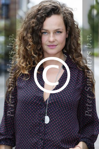 Amsterdam 19 augustus 2015 
Presentatie Expeditie Robinson deelnemers bij de westergasfabriek.. Sharon Doorson, Tim Douwsma, Marian Mudder, Teske de Schepper, Oscar Aerts, Sander Janson, Amara Onwuka, Elle Bandita, Kim Lammers, Kees van der Spek, Wietze de Jager, Klaas van der Eerden, Danny Ghosen, Sandra van Nieuwland, Anna Speller en Jaap Jongbloed met presentatoren Nicolette Kluijver en Dennis Weening