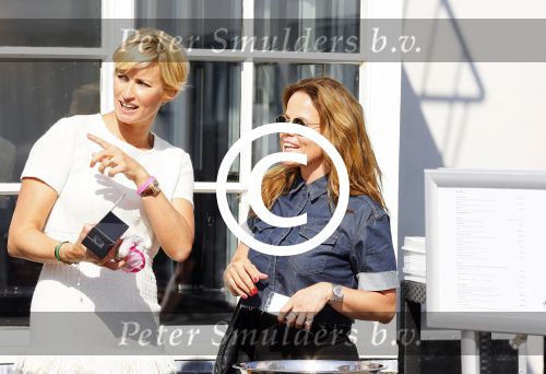 Loosdrecht 29 augustus 2015
Aftrap Ruby & Rose sms actie op de berjaardag van Anouk Smulders bij Najade in Loosdrecht.