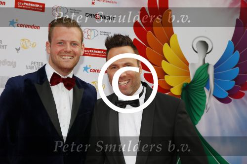 Amsterdam 29 juni 2015
Rainbow awards in Tuschinski.
Barry Paff en....