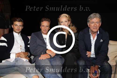 Amsterdam 29 augustus 2015
Fandag bij endemol van GTST Goede tijden slechte tijden.
All You Need Is GTST Live Show met de castleden uit de RTL televisie soapserie GTST. Joep Sertons, Robin Martens, Buddy Vedder  Ruud Feltkamp Marjolein Keuning, Gaby Blaaser, Dilan Yurdacul, Bartho Braat, Babette van Veen, Jette van der Meij, Pip Pellens, Erik de Vogel, Caroline de Bruijn, Barbara Sloesen, Inge Schrama, Miro Kloosterman en Marly van der Velden Everon Jackson Hooi, Beau Schneider en Guido Spek zijn aanwezig.