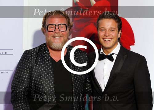 Amsterdam 8 september 2015
Vorstelling nationaal balet in de stopera.
Bastiaan v Schaijk met een vriend