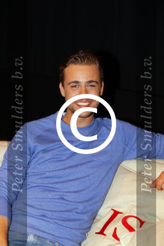Amsterdam 29 augustus 2015
Fandag bij endemol van GTST Goede tijden slechte tijden.
All You Need Is GTST Live Show met de castleden uit de RTL televisie soapserie GTST. Joep Sertons, Robin Martens, Buddy Vedder  Ruud Feltkamp Marjolein Keuning, Gaby Blaaser, Dilan Yurdacul, Bartho Braat, Babette van Veen, Jette van der Meij, Pip Pellens, Erik de Vogel, Caroline de Bruijn, Barbara Sloesen, Inge Schrama, Miro Kloosterman en Marly van der Velden Everon Jackson Hooi, Beau Schneider en Guido Spek zijn aanwezig.