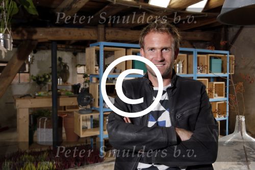 Zoelen 2 september 2015Het team van het RTL4-programma Eigen Huis & Tuin, bestaande uit Thomas Verhoef, Evelyn Struik, Froukje de Both, Tom Groot, Martine Both en Lodewijk Hoekstra.
